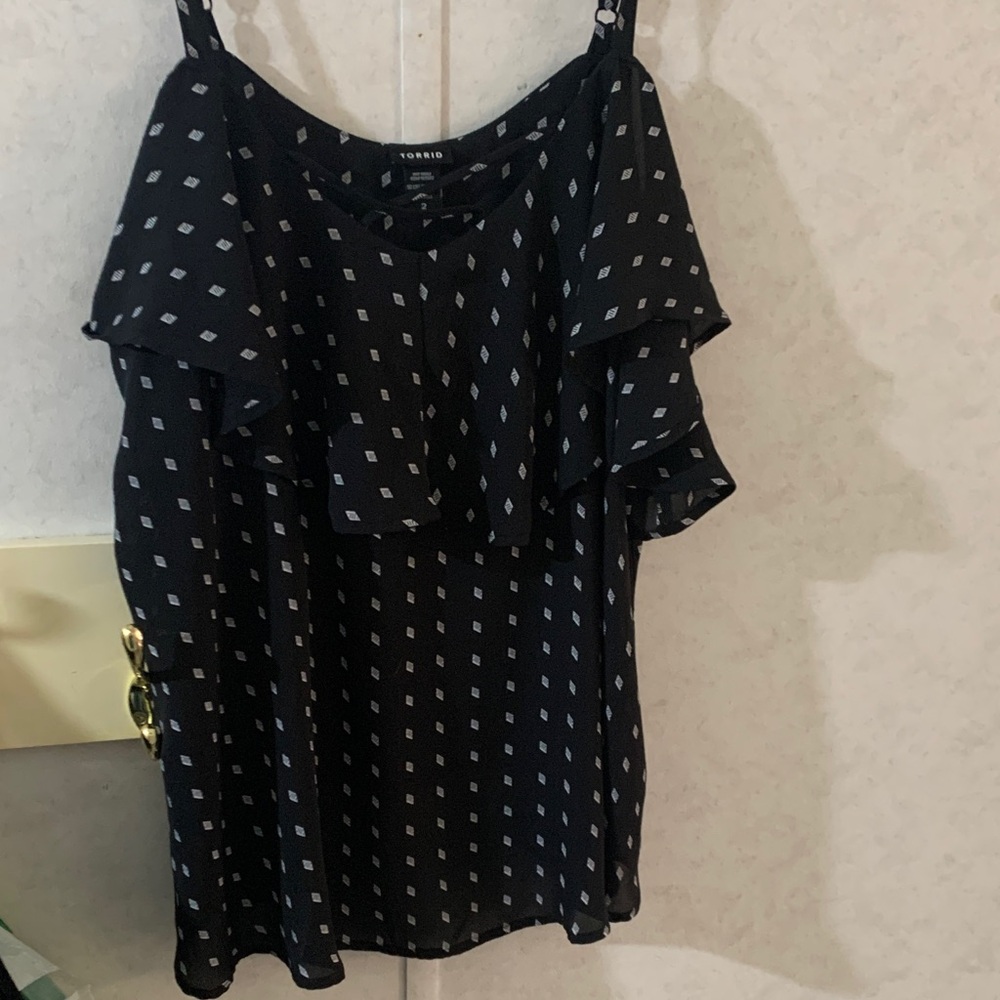 Torrid Black Sleeveless Blouse with White Pattern